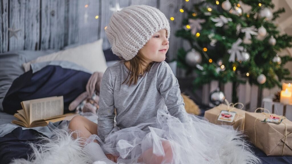 Download gratis juletræstæppe broderi mønster